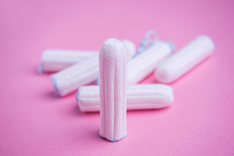 umetanje tampona, vašeg razdoblja, vašu vaginu, biti vrlo, izgubiti vagini