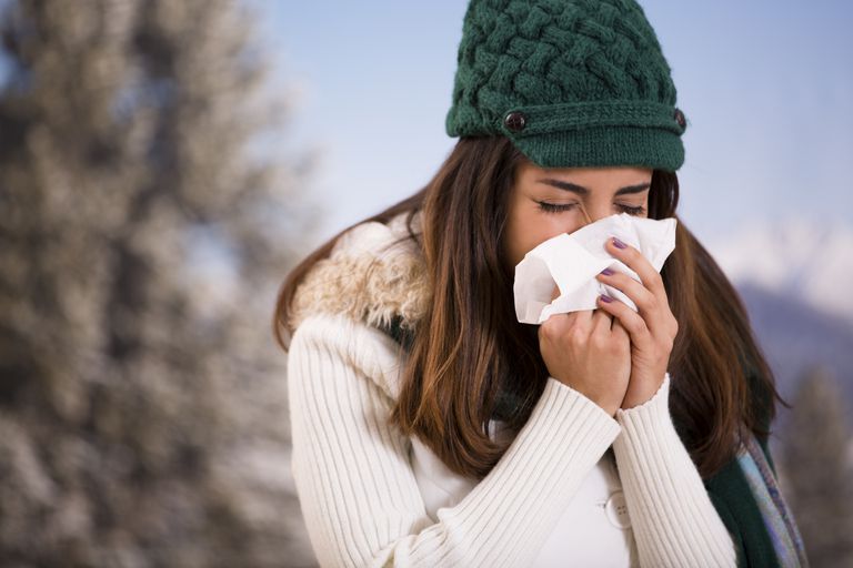 tijekom zime, božićno drvce, curenje nosa, hladnom vremenu, Mislite alergije